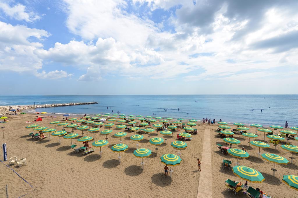 Villaggio Camping Adria Casal Borsetti Esterno foto